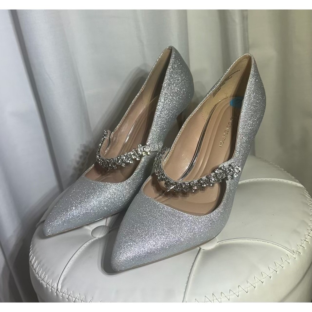 BCBGeneration Silver Glitter Embellished Mary Jane Heels Women's Size 7.5